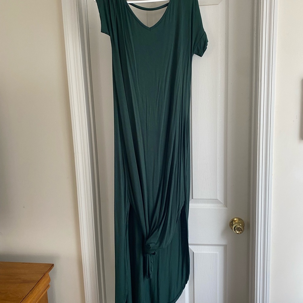 Green maxi dress